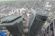 Four Frankfurt: Blick vom höchsten auf die beiden östlichen Türme, Frankfurt/M (2024)